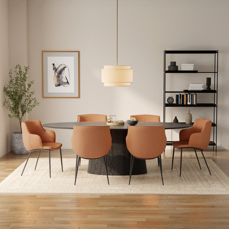Table de salle à manger Adara 79 po en noir et 6 fauteuils Krishaang caramel foncé, Orange