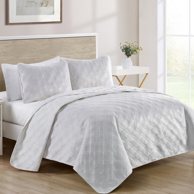 Belton Polyester Checkered Quilt