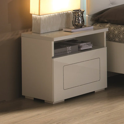 Alaska 49 cm W Bedside Table