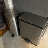 Rovel 7.9 Gallons Steel Step On Trash Can