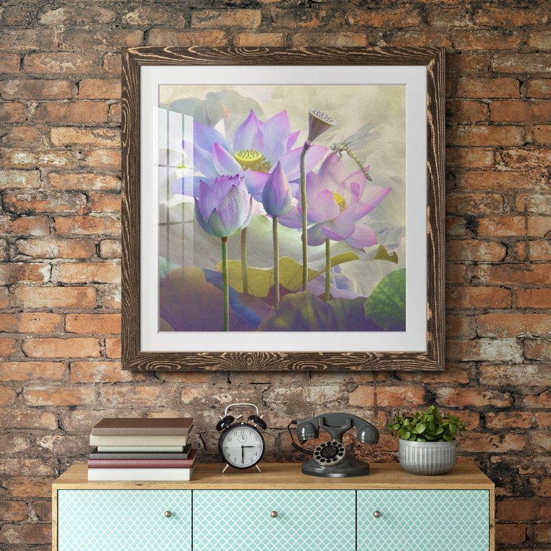 Lotus Sanctuary I-Premium, reproduction encadrée - prête à être accrochée, H 27,5 po x l 27,5 po x P 1,5 po