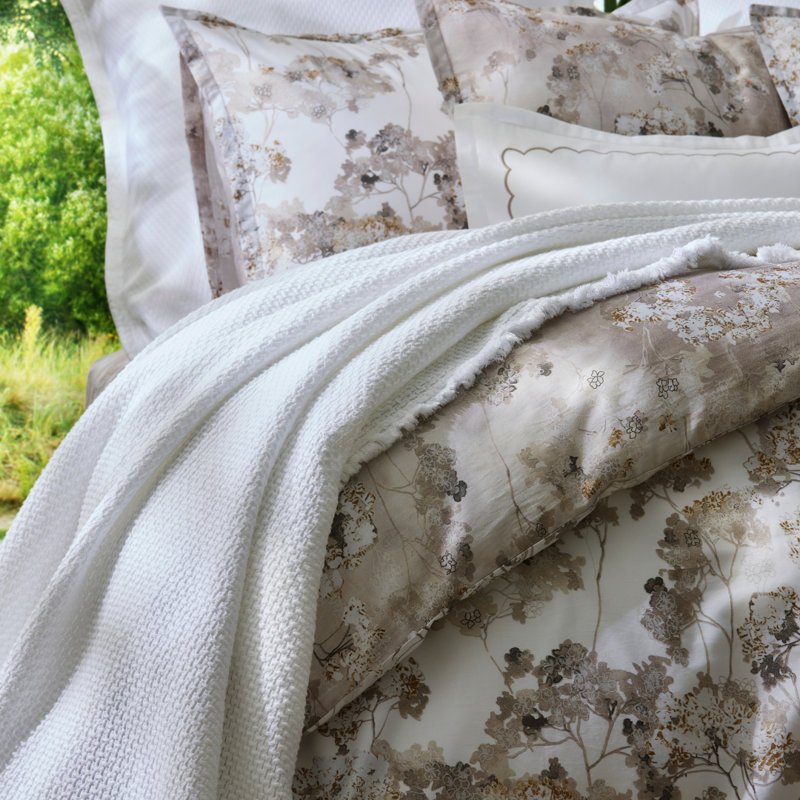 Cynthia Linen Set, Twin Duvet Cover + 3 Additional Pieces