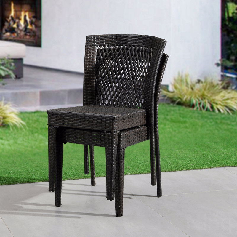 Ensemble de 2 chaises de patio d'extérieur empilables avec rotin en polyéthylène résistant aux rayons UV et structure en acier