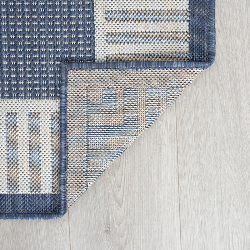 Garrettsville Striped Solid Color Flatweave Indoor / Outdoor Area Rug, Rectangle 5'3" x 7'3"
