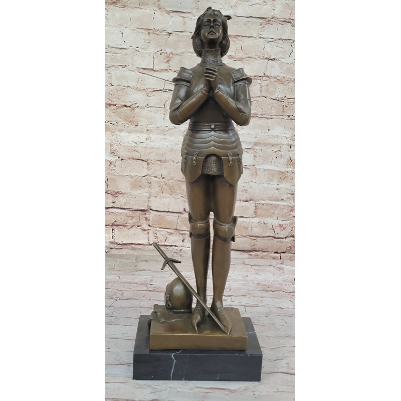 Figurines et sculptures en tatsu