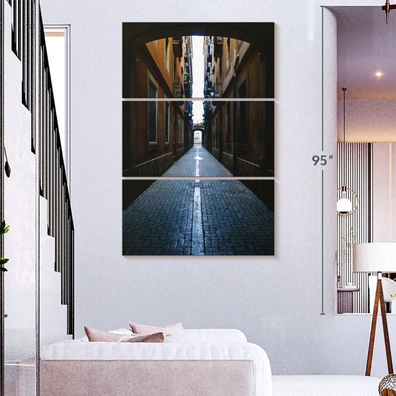 Rue Sirci gothique de Barcelone, H 74 po x l 48 po