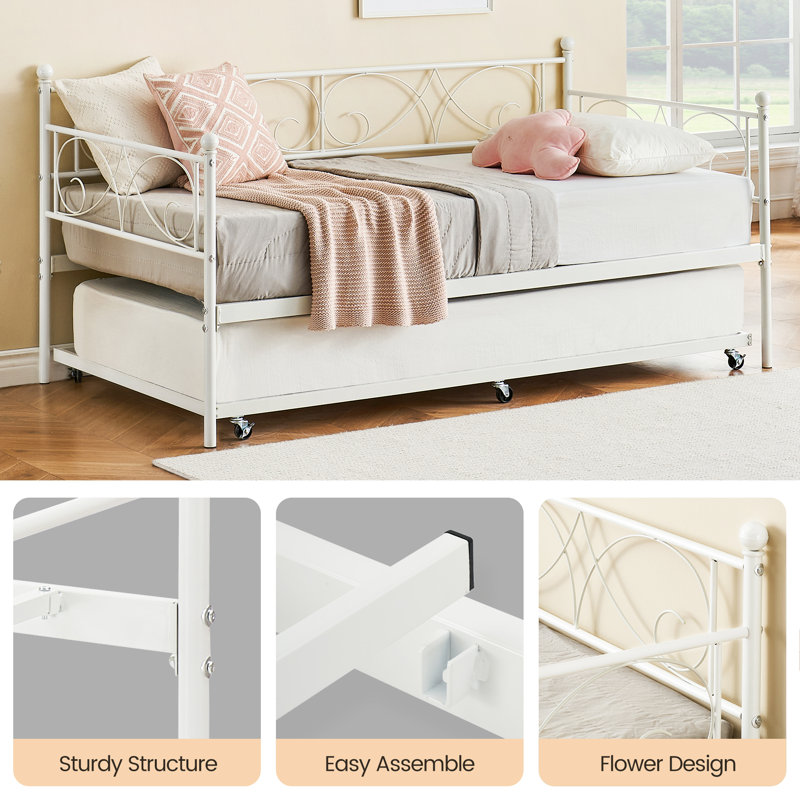 Metal Daybed with Trundle, White