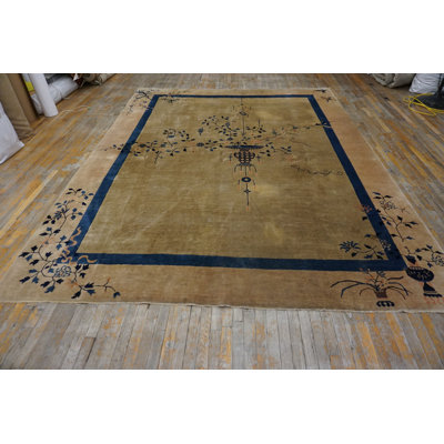 Tapis chinois en laine noué à la main de style antique années 1920