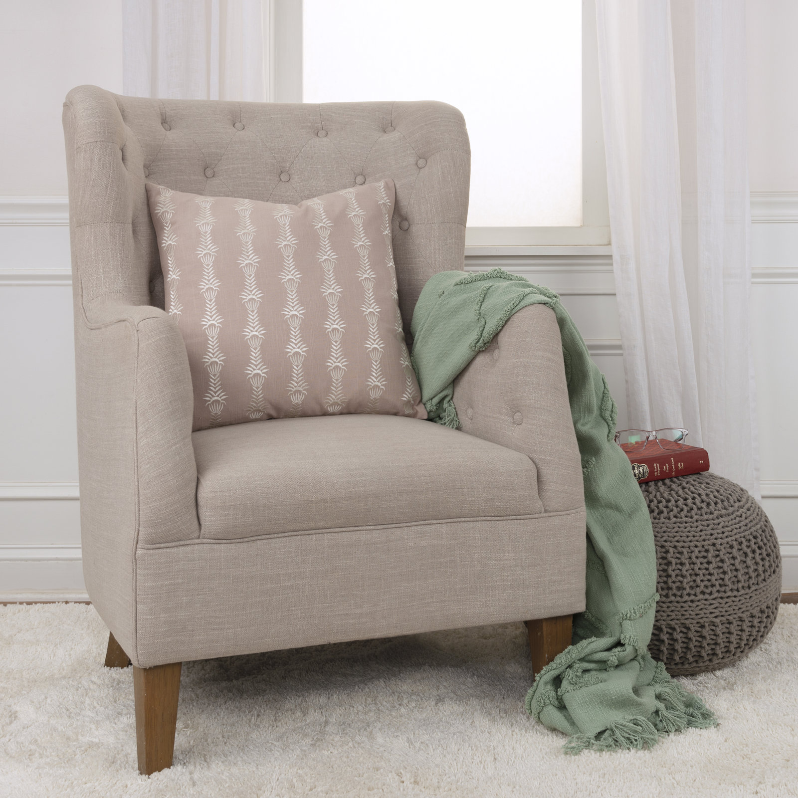 Tasha 20" x 20" Embroidered Throw Pillow, Blush