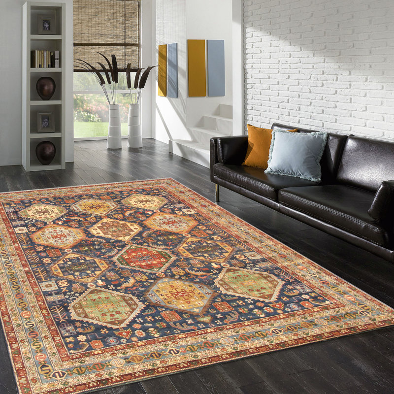 Serapi Handmade Wool Floral Area Rug