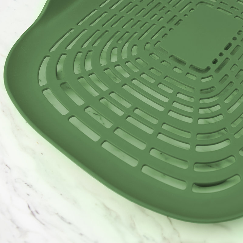 Tovolo Prep N' Rinse Flat Colander With Raised Edges, Easy-Draining In-Sink Veggie Wash, Kitchen Sink Strainer Basket, Flat Food Strainer, Flat Vegetable & Fruit Wash