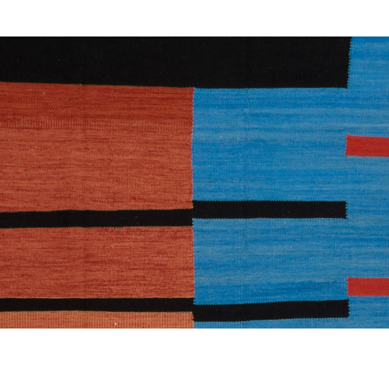 Area Rug in Blue/Brown