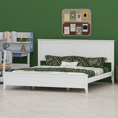 Lit plateforme en bois massif d'inspiration scandinave avec sommier à lattes robuste - élégant et robuste