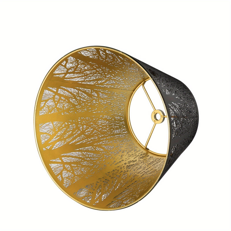 Petit ensemble d'abat-jour (ensemble de 2 pièces) convenant aux ampoules de bougeoir, abat-jour en métal en forme de tonneau en aluminium avec motif d'arbre, convient aux luminaires suspendus de bureau et aux appliques murales, taille 5 x 9 x 8 pouces, ensemble de 2 pièces (noir / doré)