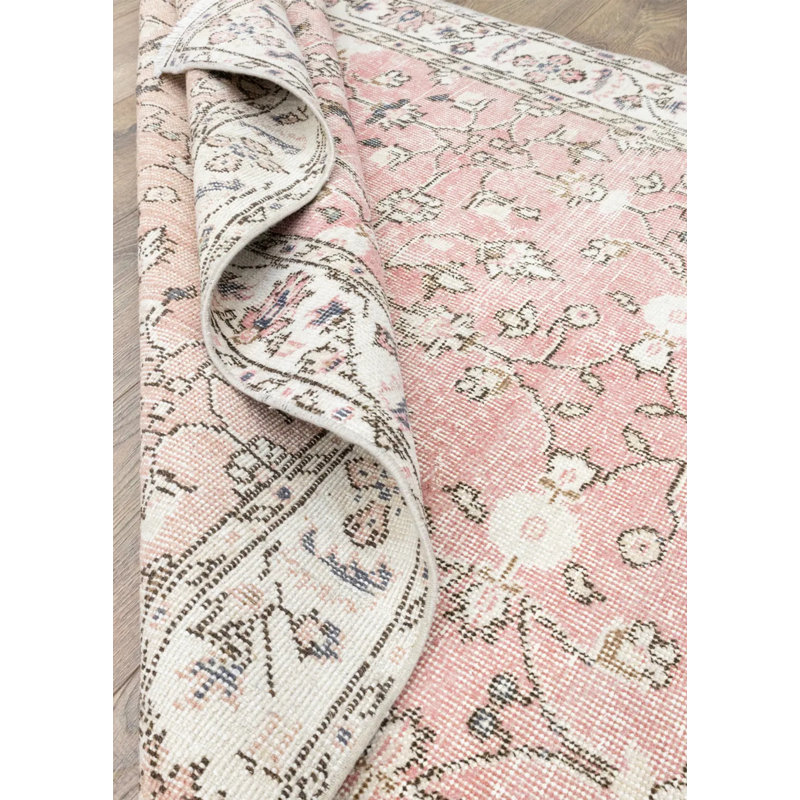 Tapis Isparta à motif floral tissé à la main Armin