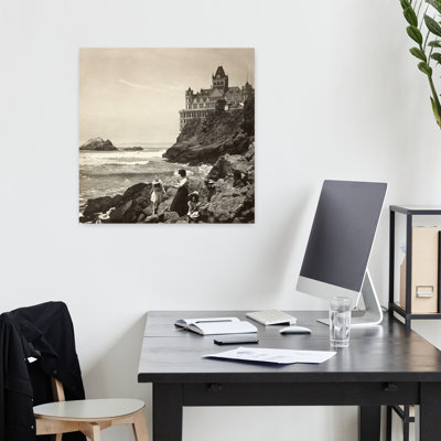 Cliff House II, art architectural rétro