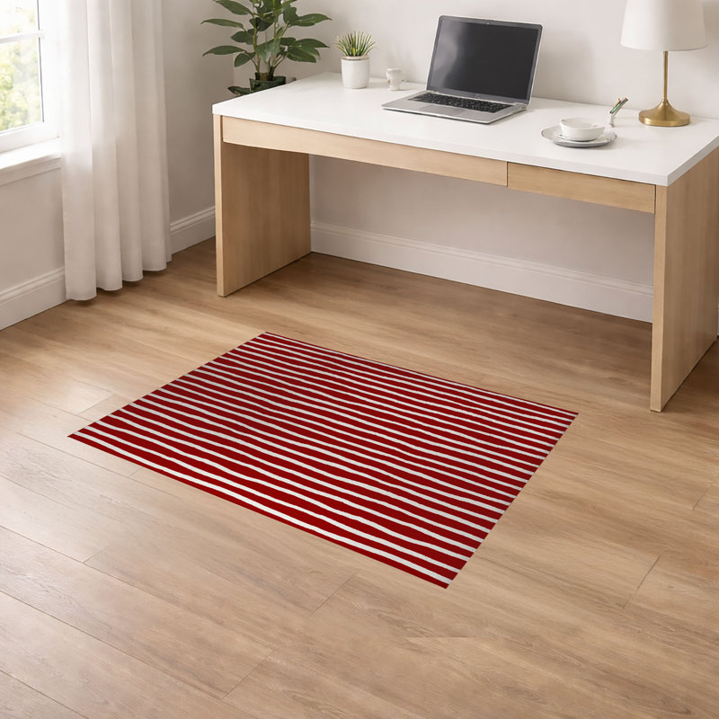 Tapis de bureau léger Spinal Row, 36" W x 24" D, Cranberry Red