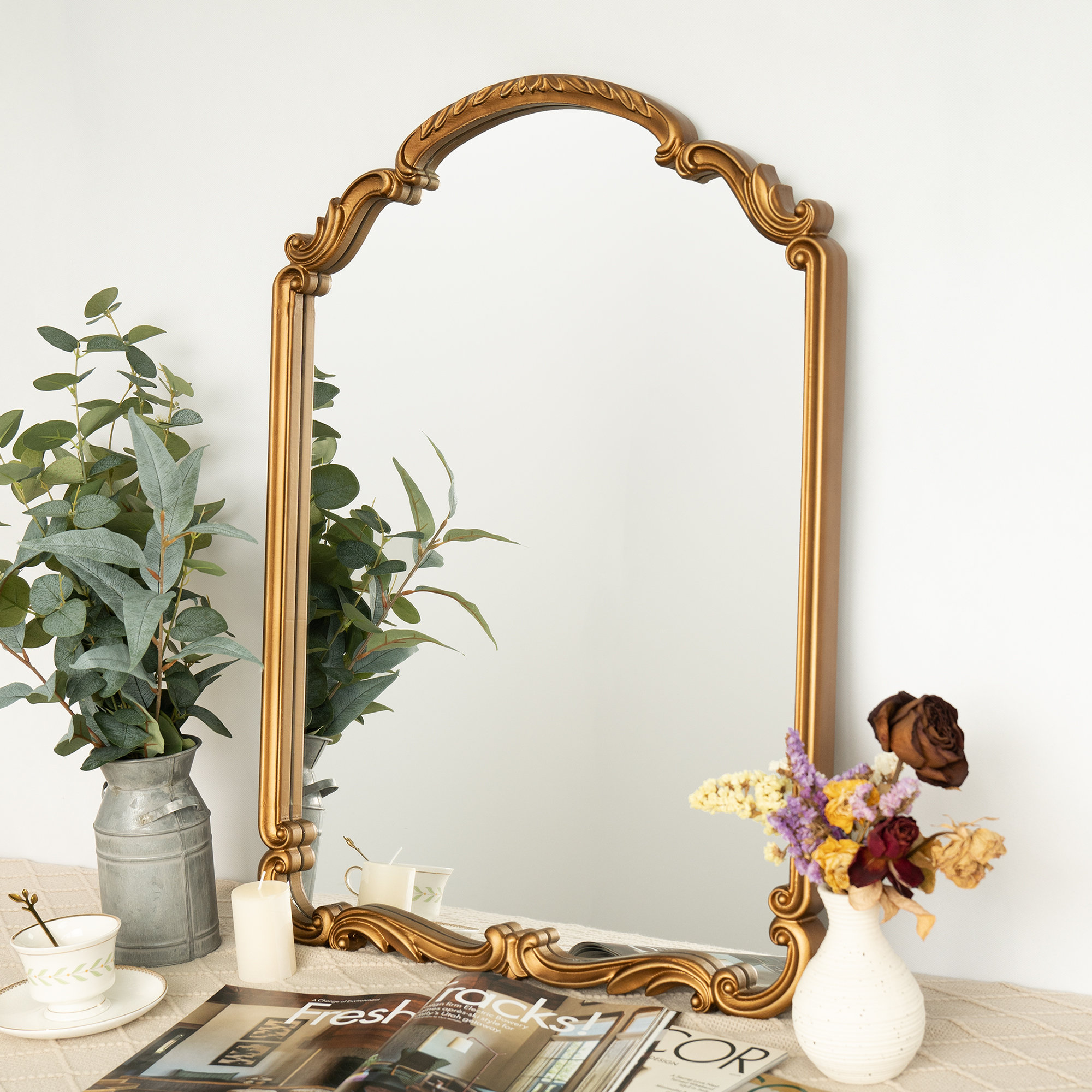 Ahnaish Gold Arch Decorative Mirror