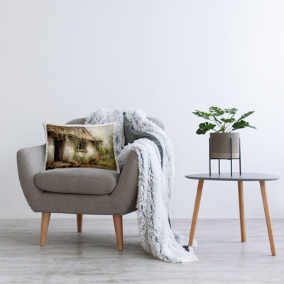 Coussin décoratif imprimé Reclaimed By Nature par Petal Prints Design