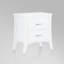 2 tables de chevet blanches à ouverture et fermeture fluides, élégantes et dotées de 2 tiroirs pour une chambre à coucher.