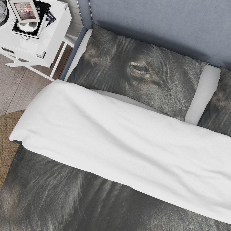 Vache qui broute dans la prairie - Ensemble de housse de couette Farmhouse - Polyester en microfibre