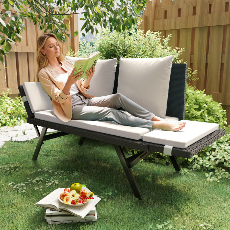 Causeuse convertible d'extérieur en rotin, Beige