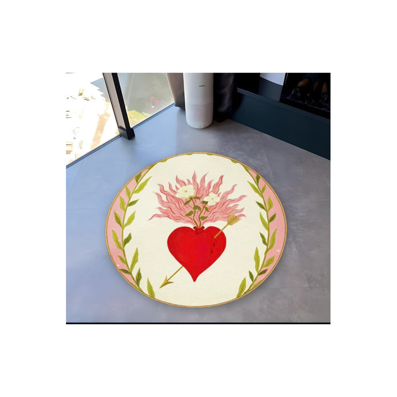 Tapis décoratif rond lavable à la machine à motif floral en forme de cœur de couleur claire