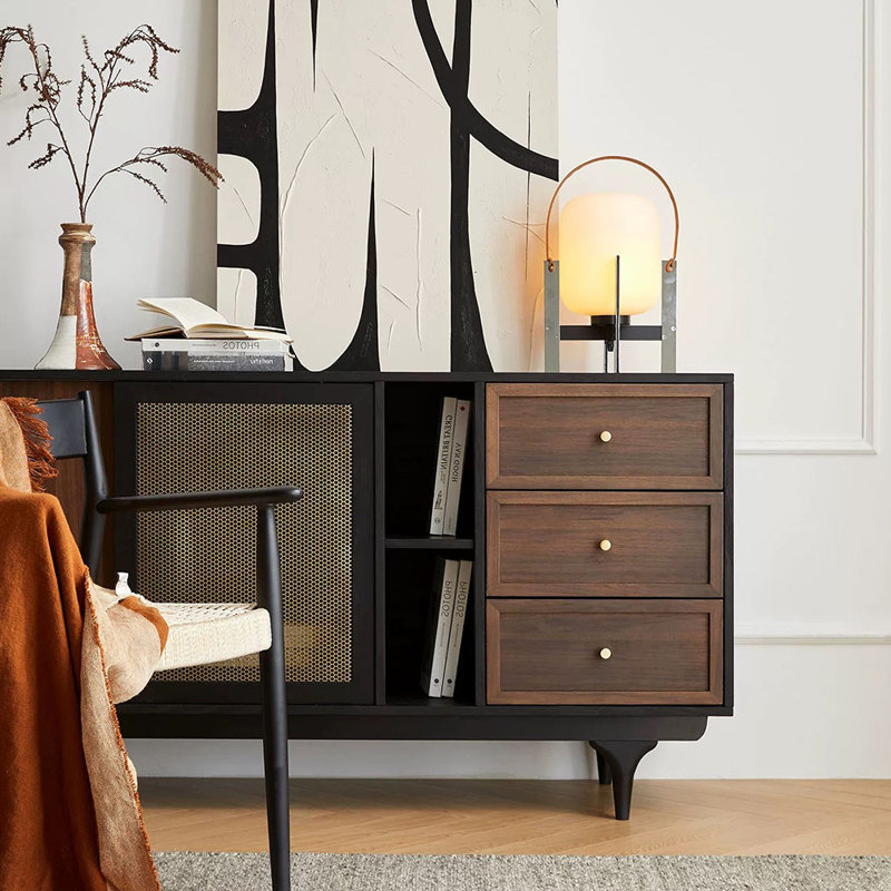 Nordic-style modern and simple sideboard