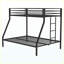 Structure de lit simple superposé au dessus d'un lit double en métal noir, mobilier de chambre peu encombrant