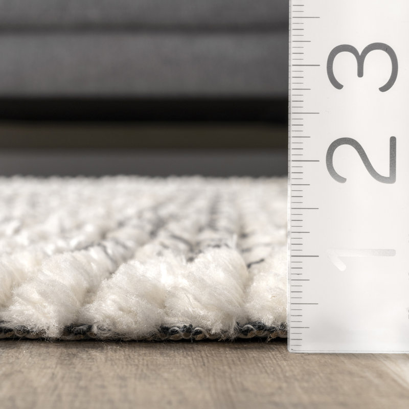Tapis géométrique beige / noir Kalylah, Rectangle 6 pi 7 po x 9 pi 2 po