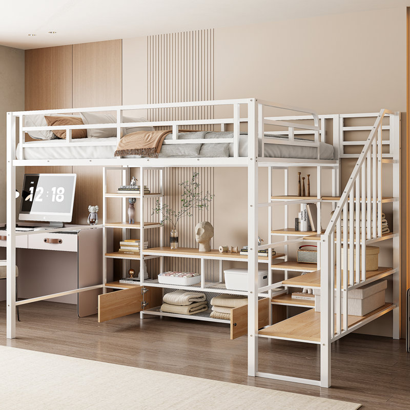 Lit mezzanine double en métal avec escalier, table de rangement basse et tablettes de rangement, Blanc