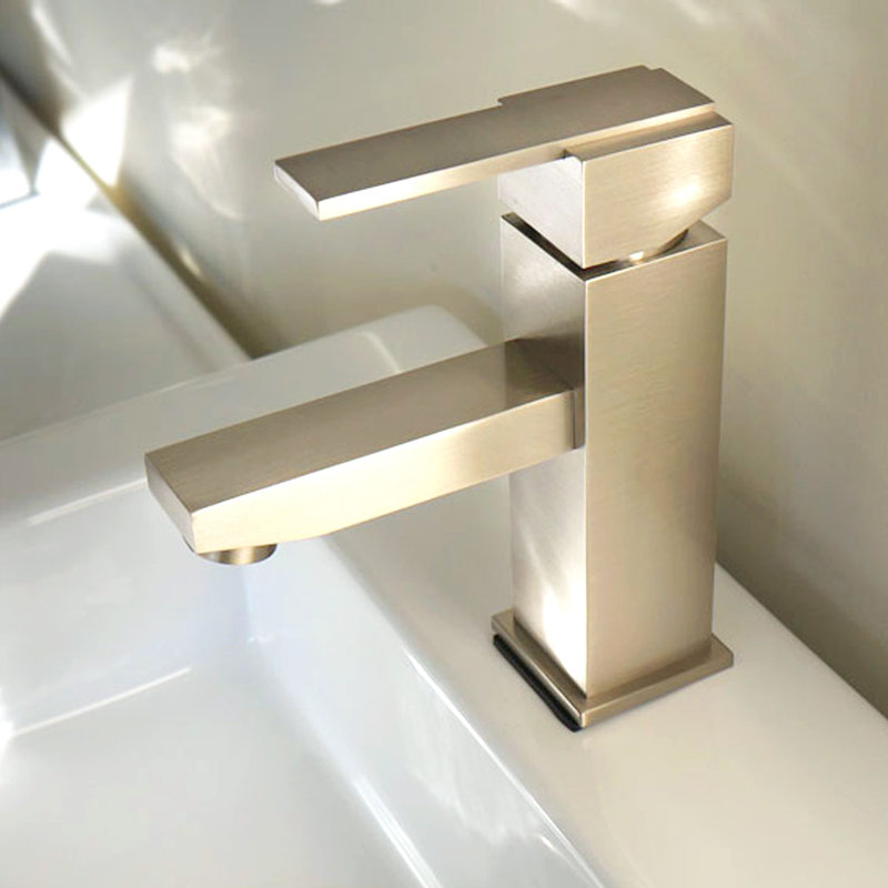 Single-Hole Single-handle Bathroom Faucet, Brushed Nickel