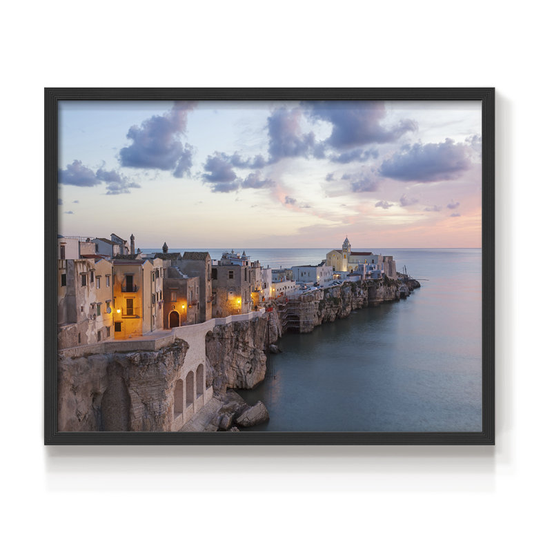 Coastal Village - Reproduction encadrée - Restickable