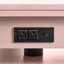 Table de bout roulante à hauteur ajustable laquée ultrabrillante avec station de charge et roues universelles avec freins, table à plateau relevable multifonctionnelle avec tiroirs de rangement pour la chambre à coucher du salon-129595445