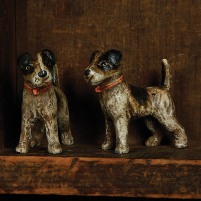 Banek Figurines & Sculptures