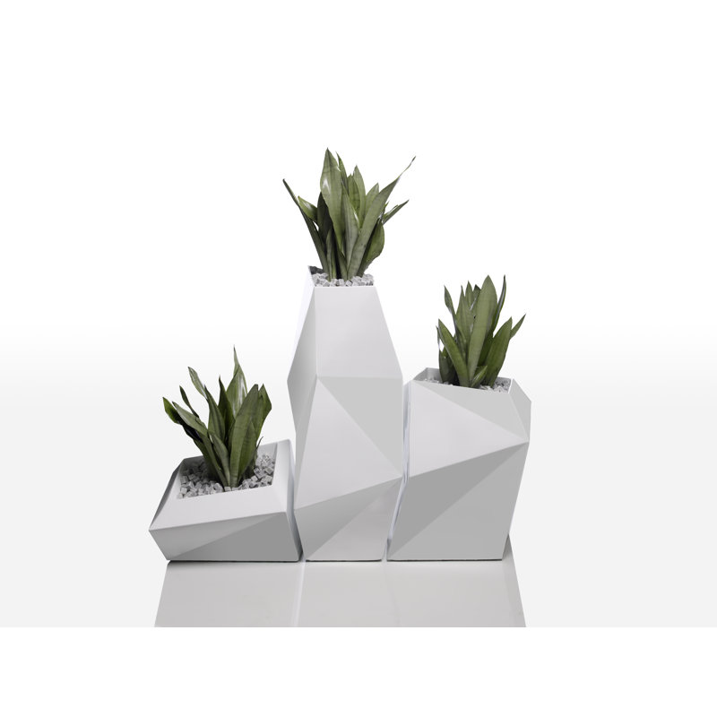 Faz Pot Planter, White, 16.5" H x 23.25" W x 17.75" D