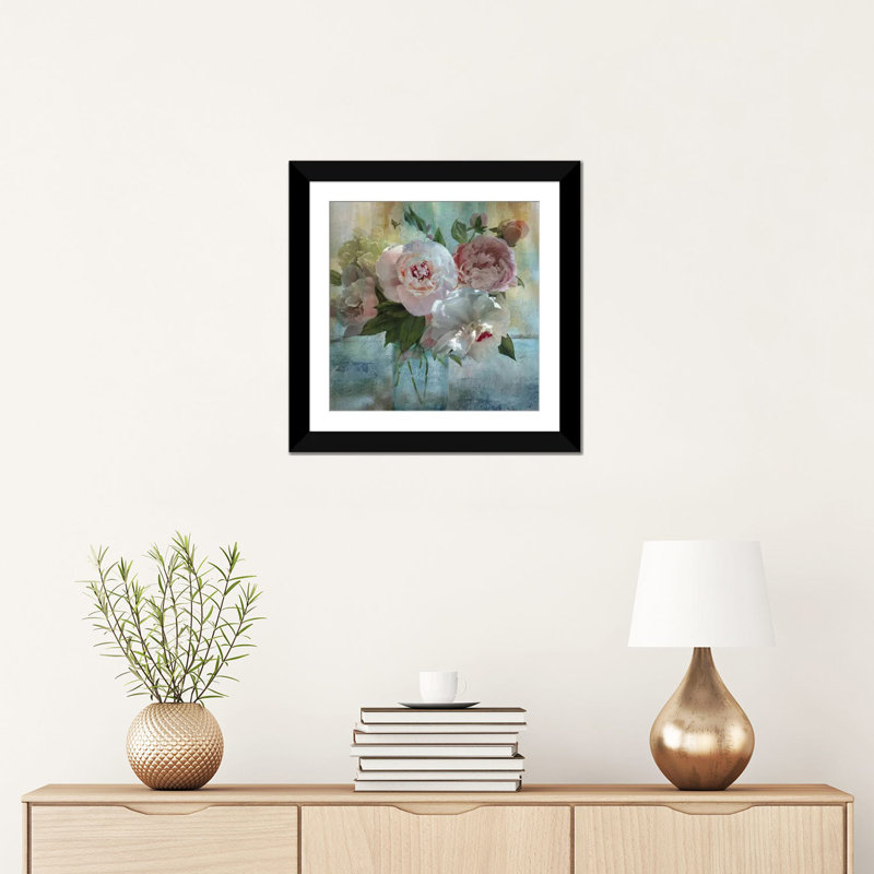 «Peony Bouquet I» par Nan - reproduction d'art sur toile tendue, H 16 po x l 16 po x P 1 po, Papier d'art encadré noir