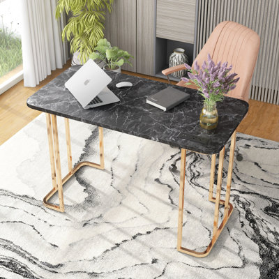 Bureau Anya avec prises intégrées