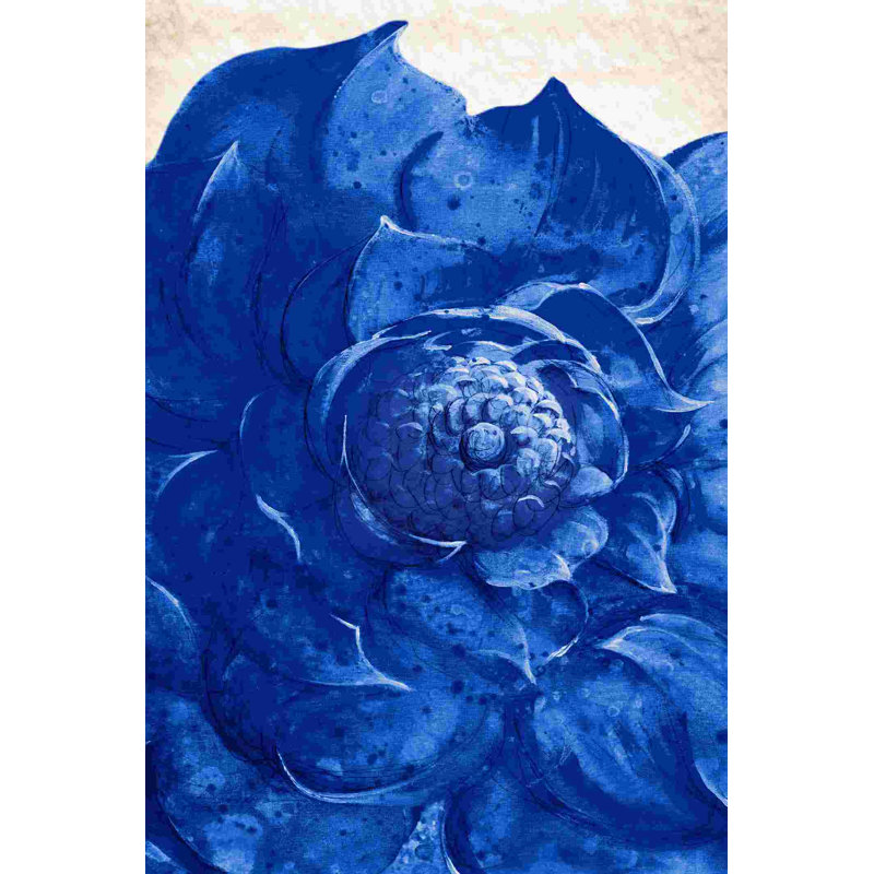 Gros plan sur une fleur bleue, H 18 po x l 12 po