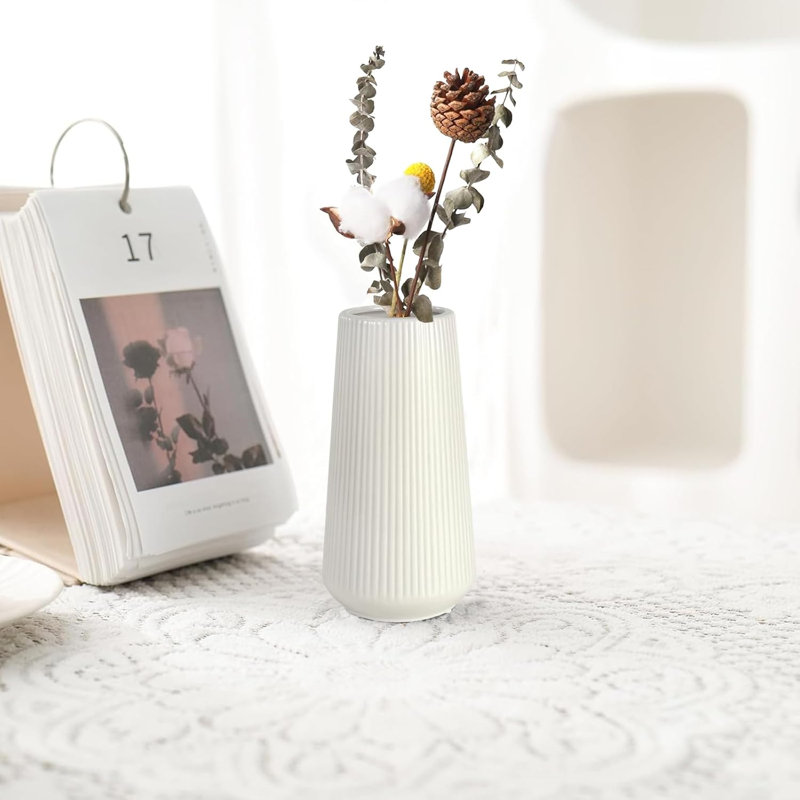 Ceramic Table Vase, White