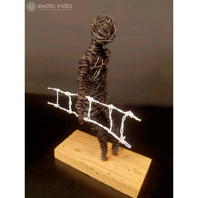 People Figurines & Sculptures