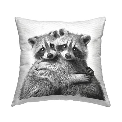 Coussin décoratif imprimé deux étreintes de ratons laveurs par Annalisa Latella