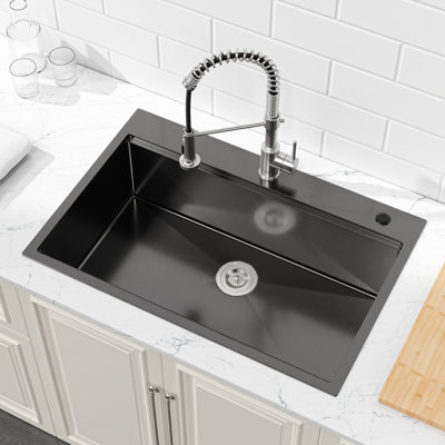 L'évier de cuisine en acier inoxydable, surdimensionné 33 x 22 avec planche à découper, offre un évier à simple cuve de drainage d'eau, une surface de travail efficace