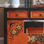 Armoire d'entrée peinte et rangement décoratif