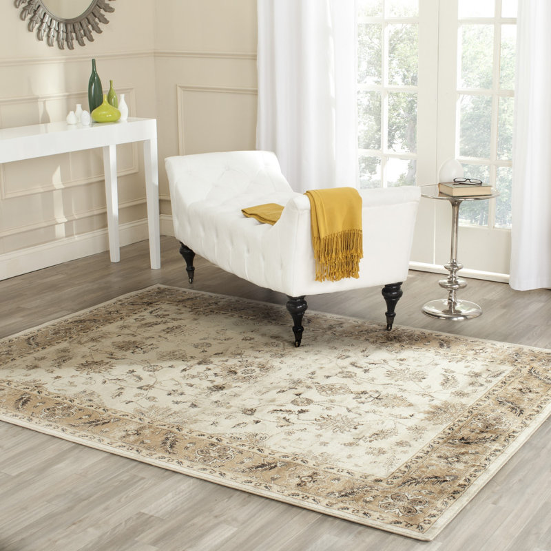 Tapis oriental Lyniya, Rectangle 5 pi 3 po x 7 pi 6 po