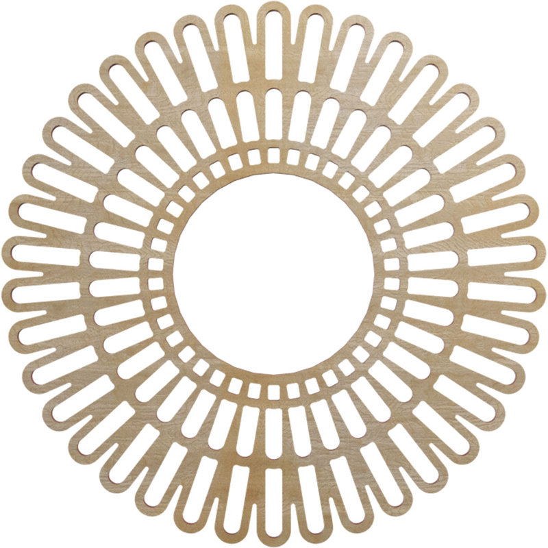 Médaillon de plafond ajouré en bois d'aulne 18 po x 6 3/4 po x P 1/4 po, Hickory, H 16 po x l 16 po x P 0,25 po