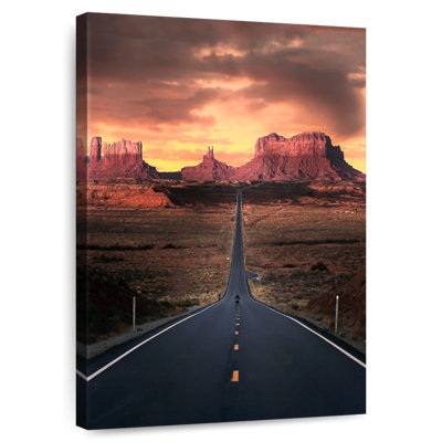 Mehar Iconic Monument Valley Road