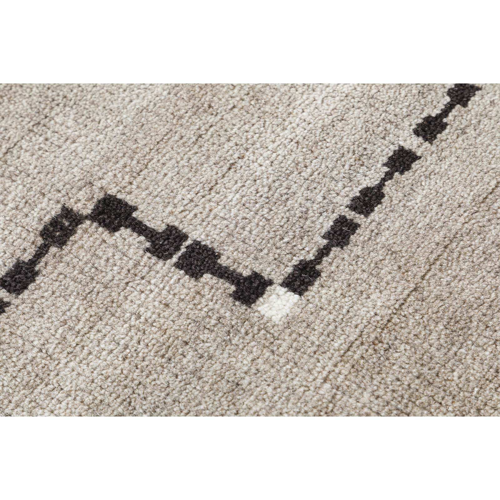 Sana Rug: Decorator Hand Knotted Rug in Natural/Black, Rectangle 8'10" x 11'11"