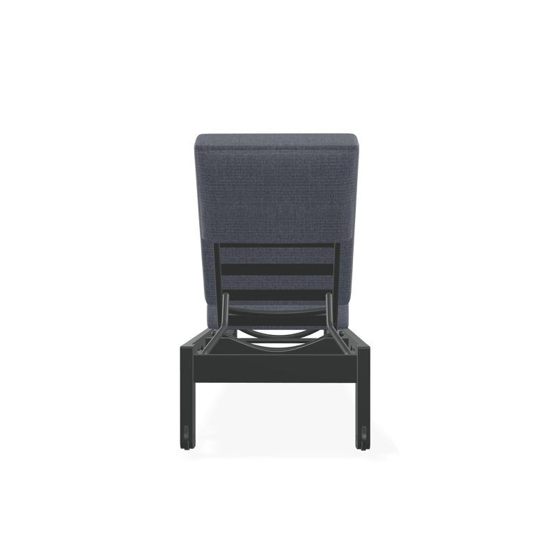 Chaise longue sans accoudoirs en polyester à 3 positions Leeward, Denim prouvé, Graphite