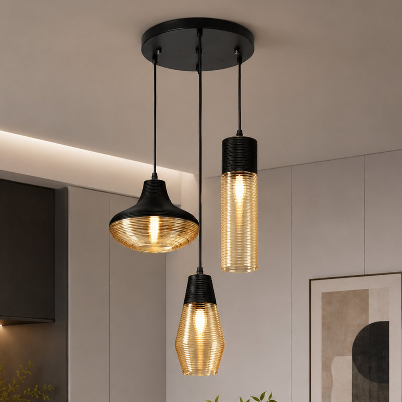 Luminaire suspendu moderne en verre 3 lumières, fer noir avec abat-jour de taille mixte